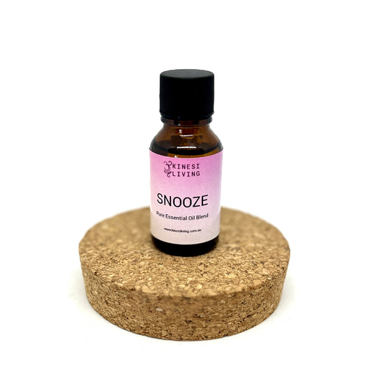 Snooze sleep essential oil blend 15ml bottle - natural sleep support aromatherapy diffuser blend Australia EMK Practitioner created